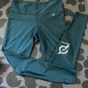 Medium Peloton Leggings